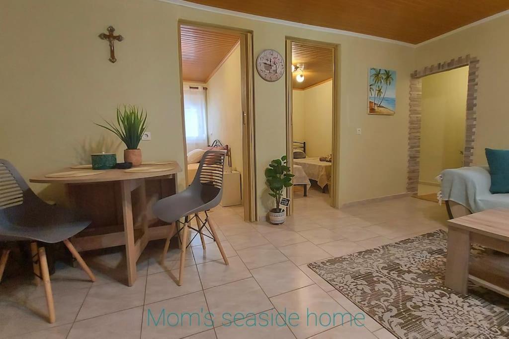 Mom'S Seaside Home Karianí Exterior foto
