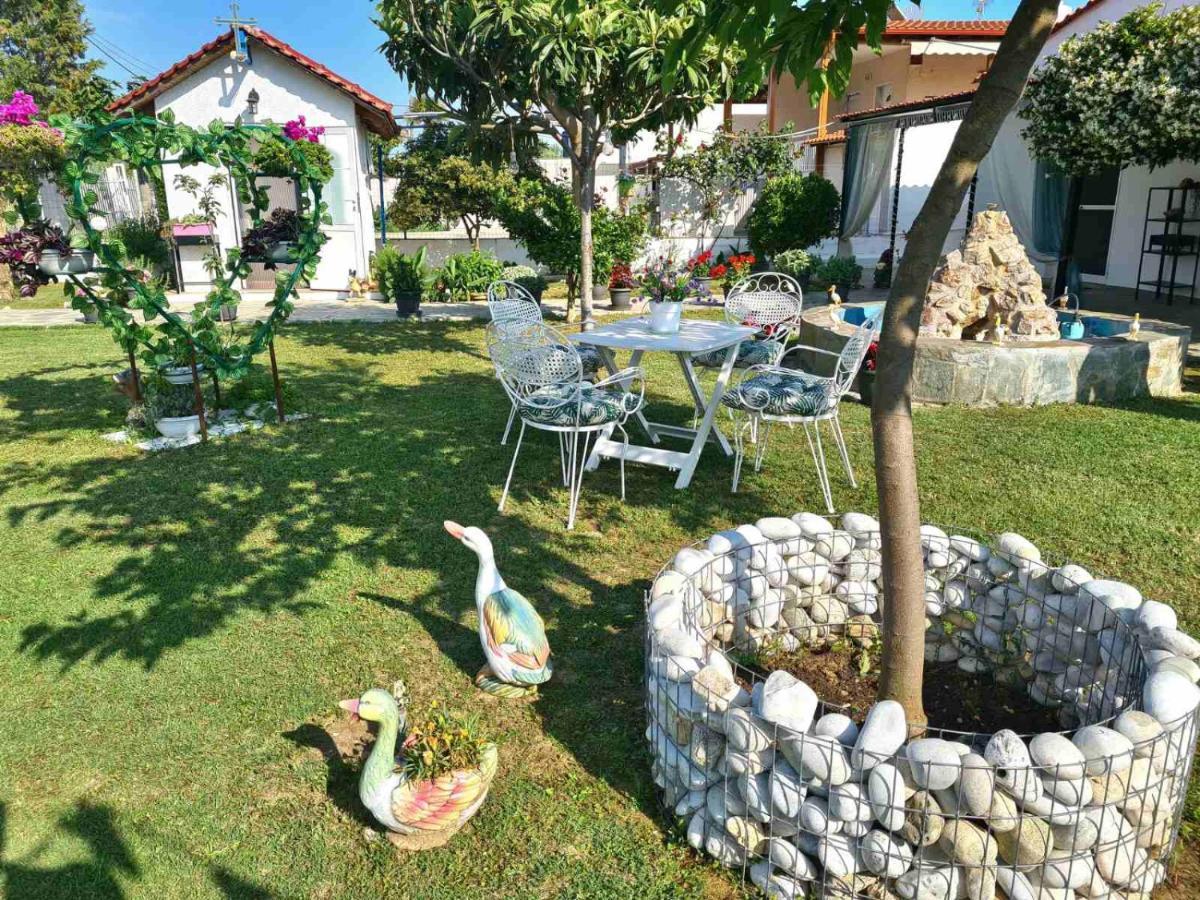 Mom'S Seaside Home Karianí Exterior foto
